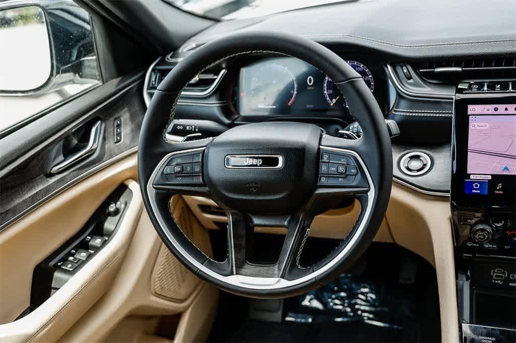 new 2025 Jeep Grand Cherokee car, priced at $53,135