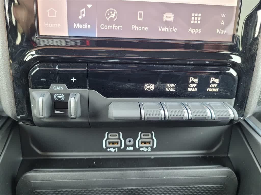 new 2025 Ram 2500 car, priced at $79,450