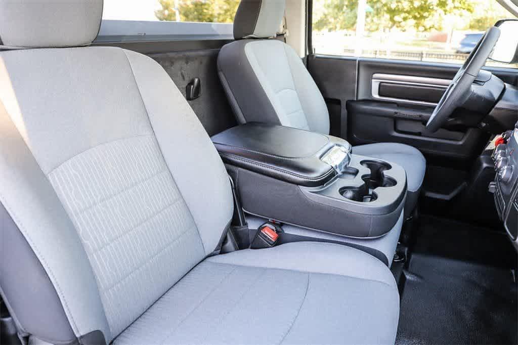 new 2023 Ram 1500 Classic car, priced at $37,952