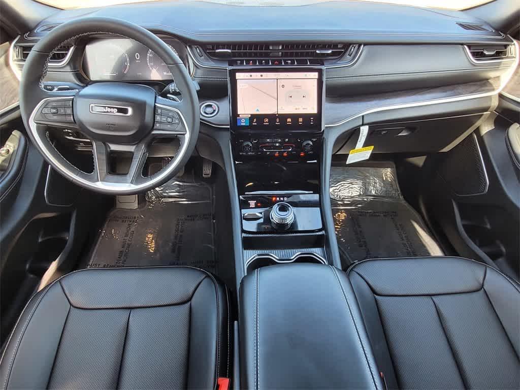 new 2025 Jeep Grand Cherokee car, priced at $57,835