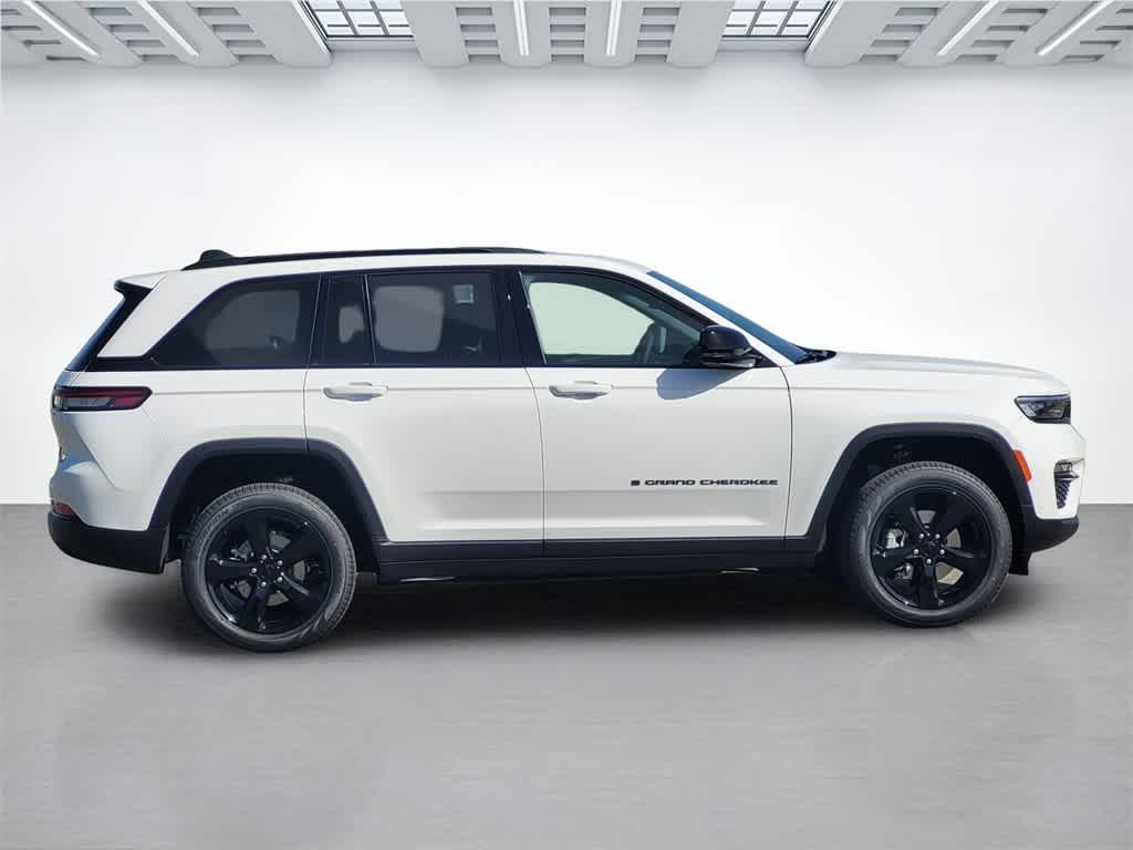 new 2025 Jeep Grand Cherokee car, priced at $57,835