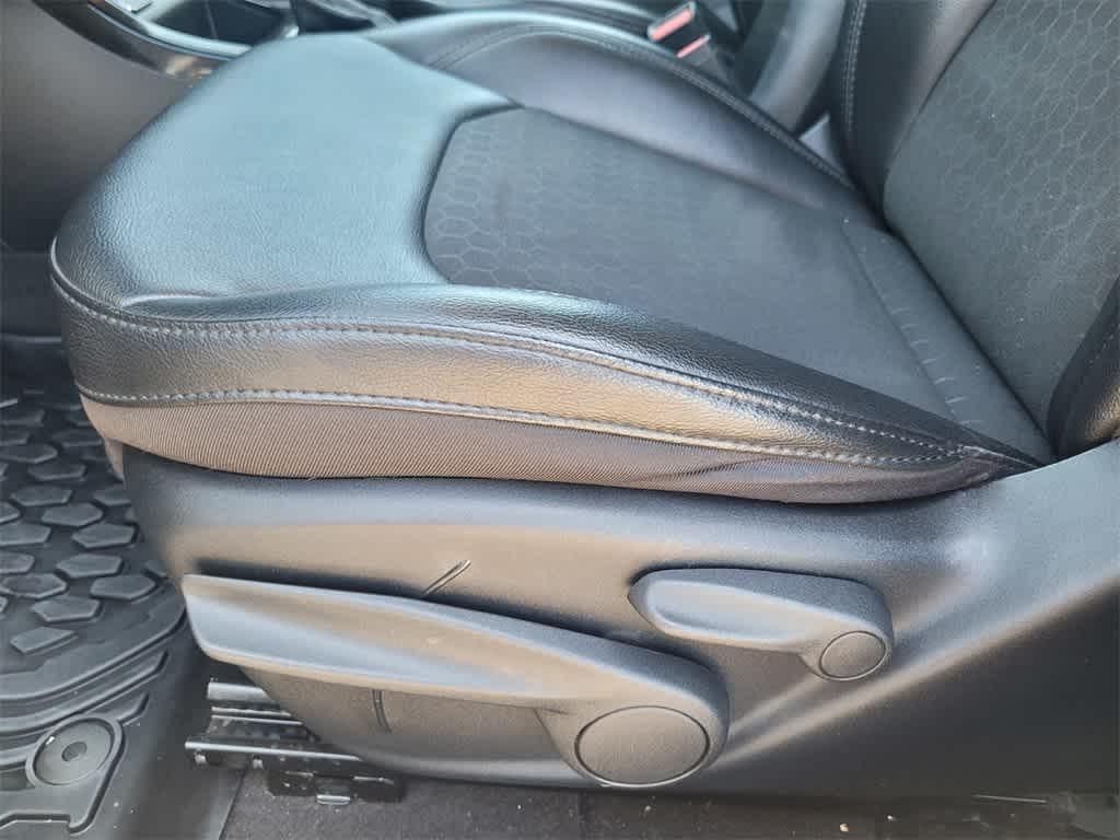 used 2020 Jeep Compass car, priced at $19,140