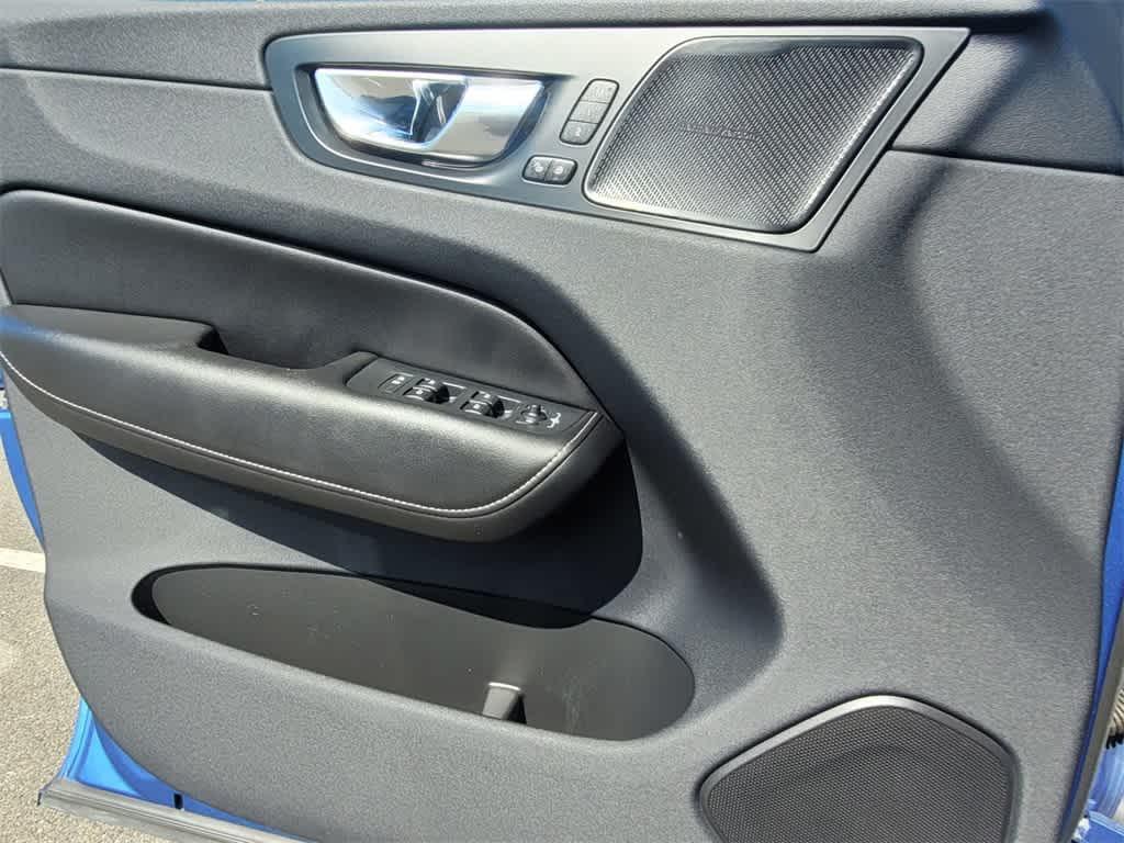 used 2019 Volvo XC60 car, priced at $23,451