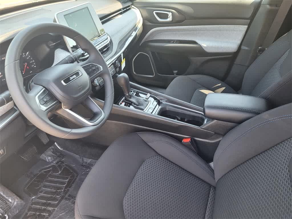 new 2025 Jeep Compass car, priced at $29,490