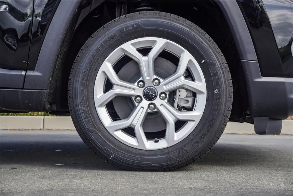 new 2025 Jeep Compass car, priced at $28,090