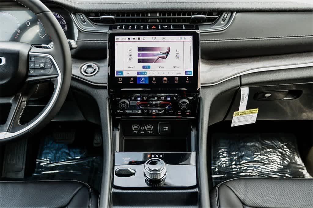 new 2025 Jeep Grand Cherokee car, priced at $53,730