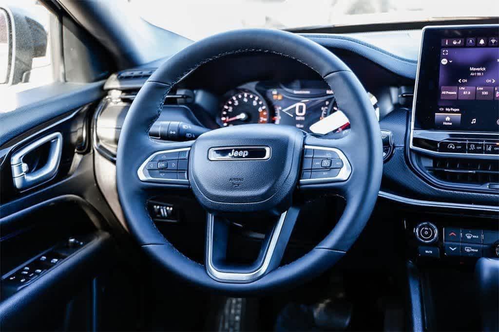 new 2025 Jeep Compass car, priced at $32,355