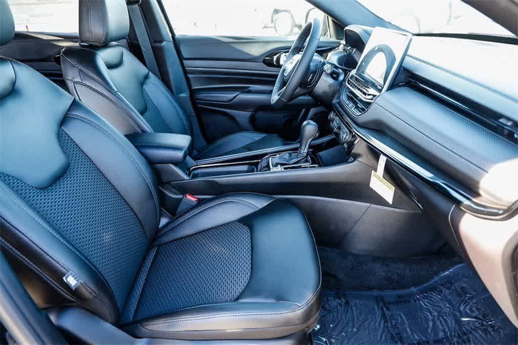 new 2025 Jeep Compass car, priced at $32,355