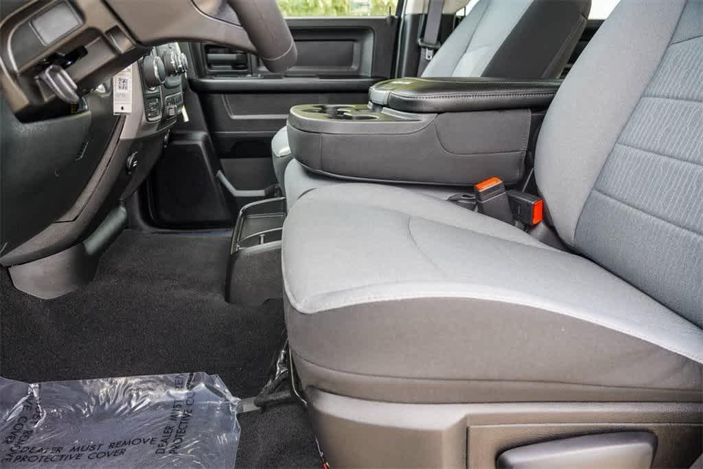 new 2024 Ram 1500 Classic car, priced at $55,425
