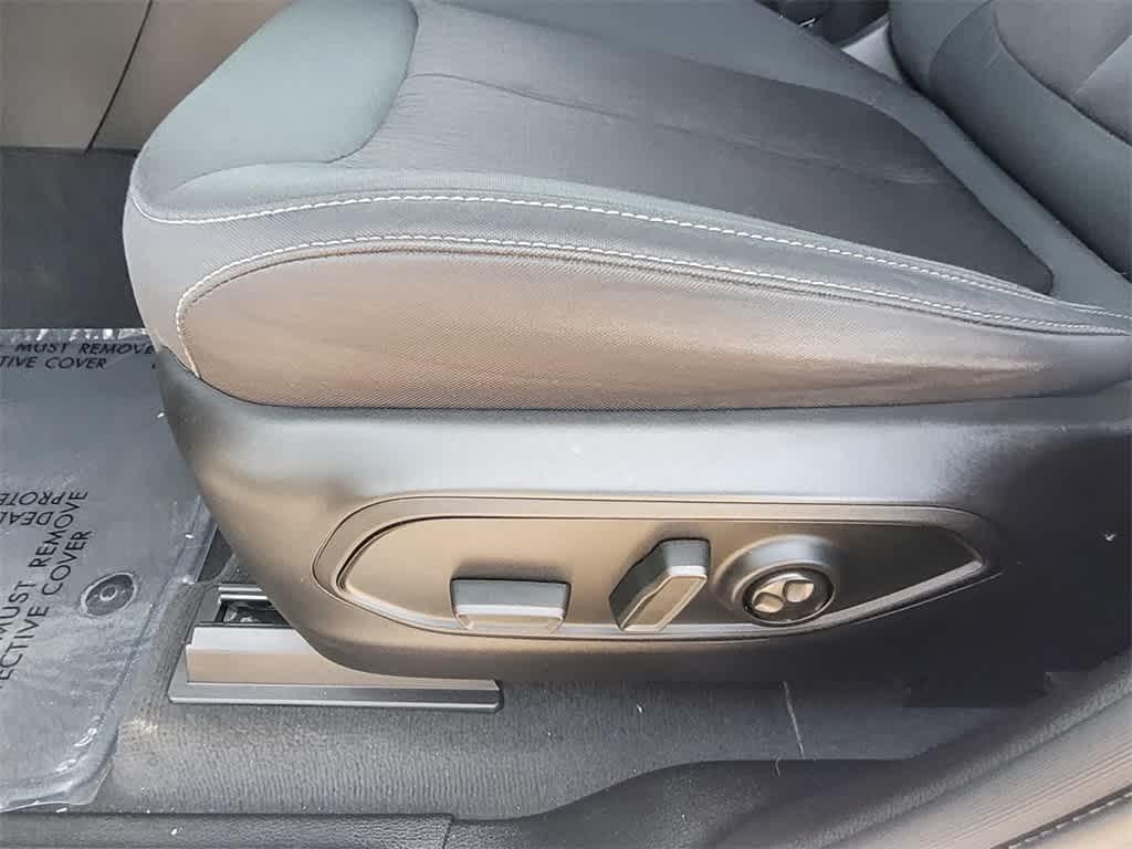 used 2023 Jeep Grand Cherokee car, priced at $25,131