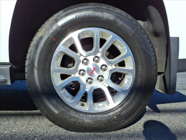 used 2017 GMC Yukon car, priced at $16,995