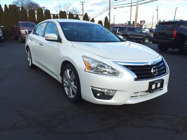 used 2014 Nissan Altima car, priced at $9,995