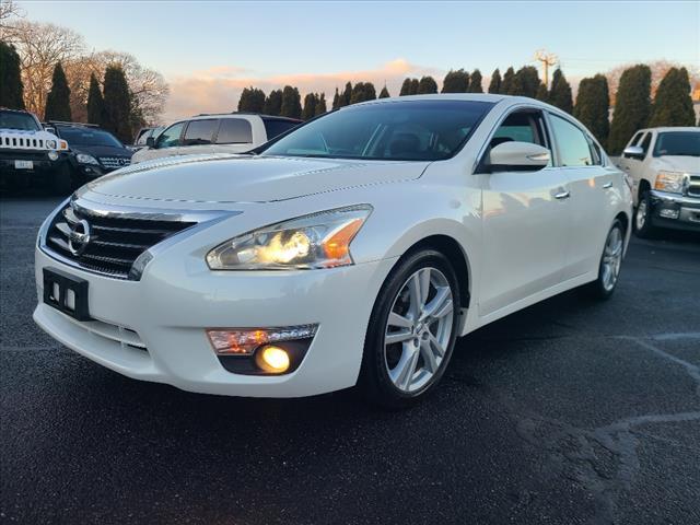 used 2014 Nissan Altima car, priced at $9,995