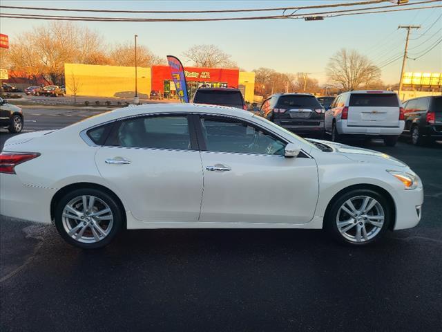 used 2014 Nissan Altima car, priced at $9,995