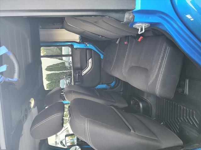 used 2015 Jeep Wrangler Unlimited car, priced at $14,995