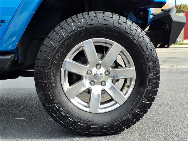 used 2015 Jeep Wrangler Unlimited car, priced at $14,995