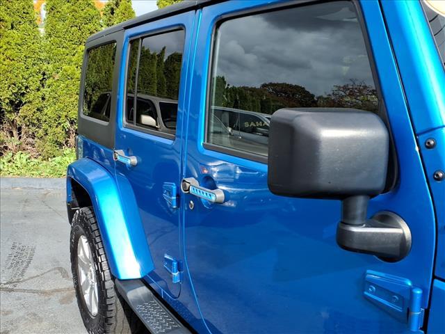 used 2015 Jeep Wrangler Unlimited car, priced at $14,995