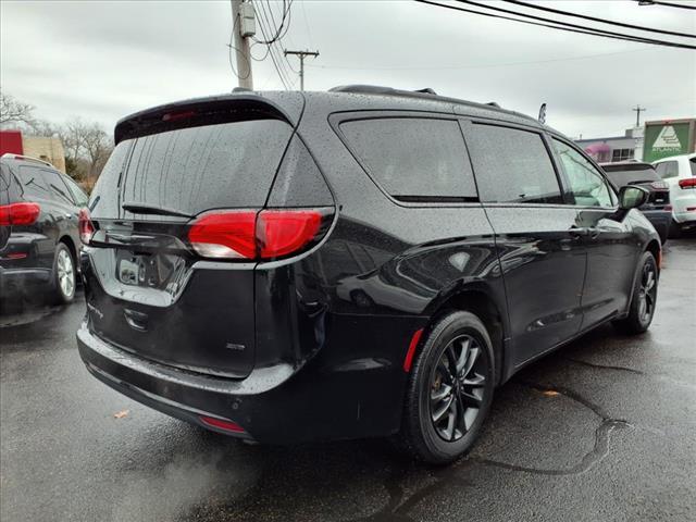 used 2020 Chrysler Pacifica car, priced at $19,395