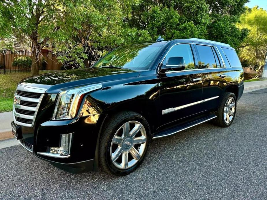 used 2019 Cadillac Escalade car, priced at $37,999