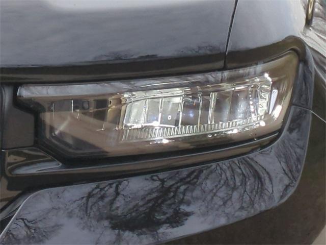 new 2025 Jeep Grand Cherokee car, priced at $39,989