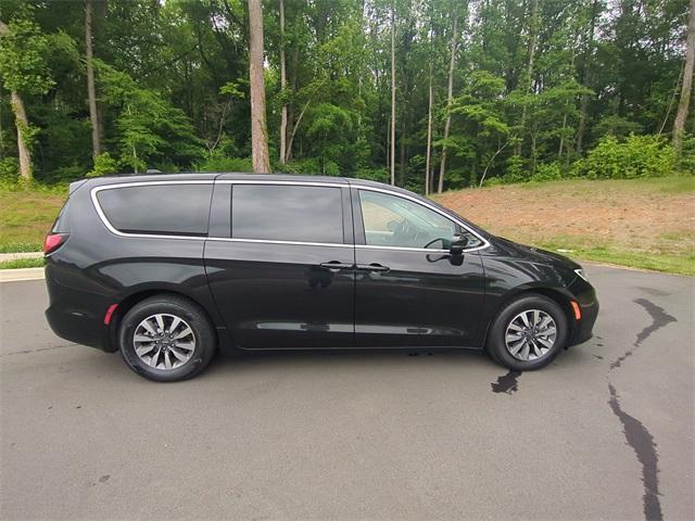 used 2023 Chrysler Pacifica Hybrid car, priced at $26,800