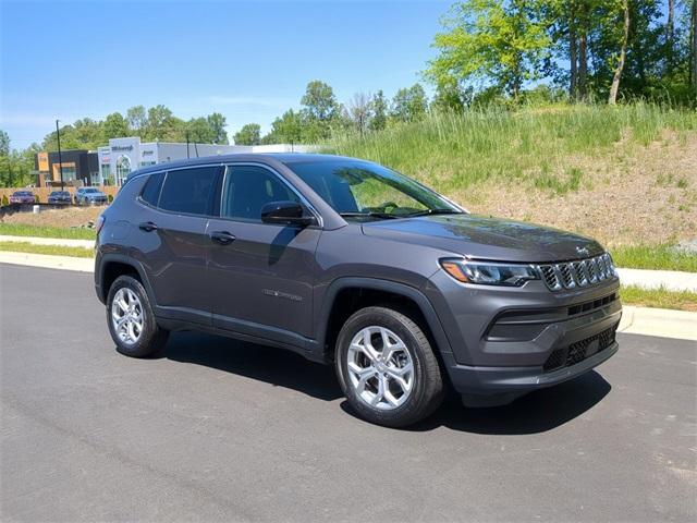 new 2024 Jeep Compass car, priced at $25,686