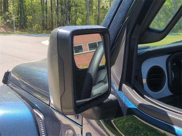 new 2025 Jeep Gladiator car, priced at $41,942