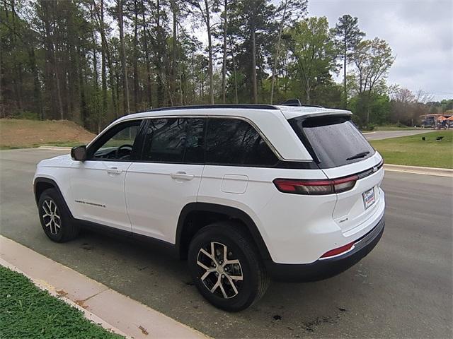 new 2025 Jeep Grand Cherokee car, priced at $45,594