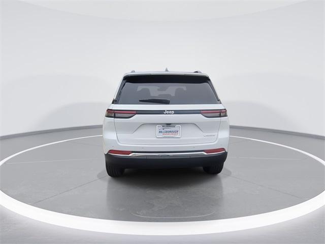 new 2025 Jeep Grand Cherokee car, priced at $38,004