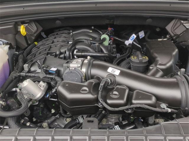 new 2025 Jeep Grand Cherokee car, priced at $38,004