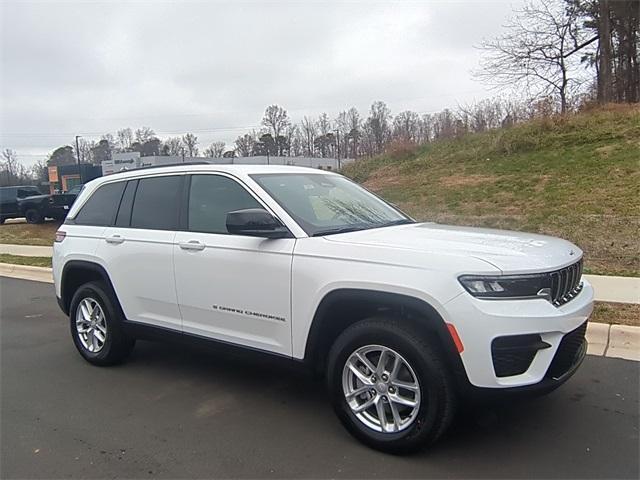 new 2025 Jeep Grand Cherokee car, priced at $38,004