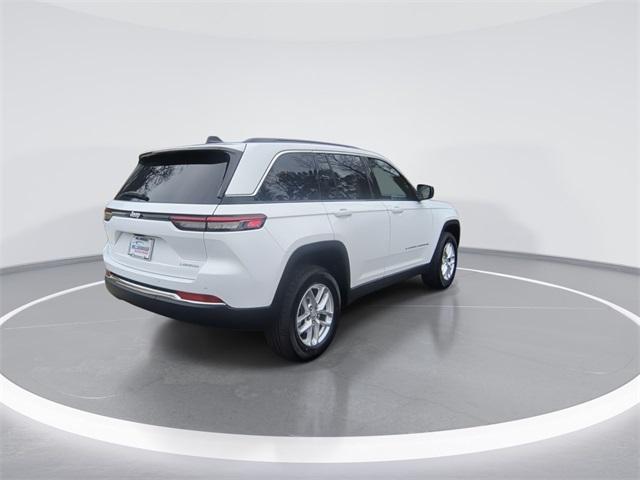 new 2025 Jeep Grand Cherokee car, priced at $38,004