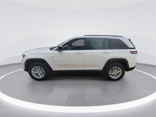 new 2025 Jeep Grand Cherokee car, priced at $38,004