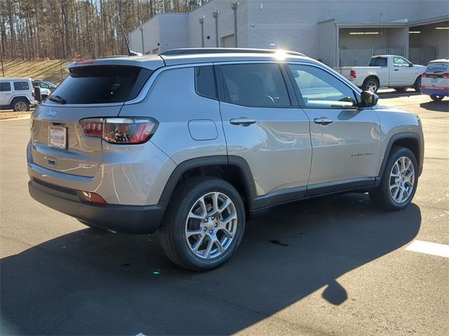 new 2024 Jeep Compass car, priced at $33,939