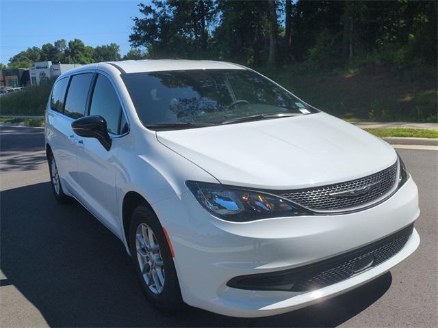 new 2025 Chrysler Voyager car, priced at $40,113