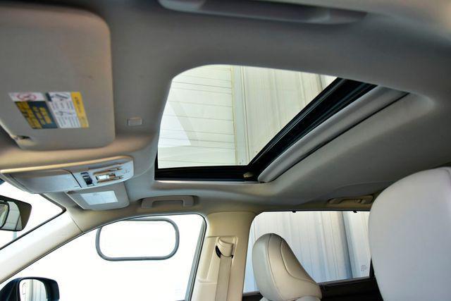 used 2022 Toyota Highlander car, priced at $35,900