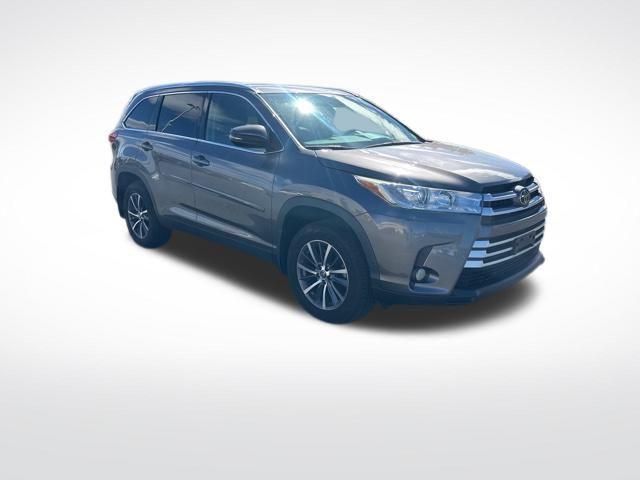 used 2019 Toyota Highlander car, priced at $31,875