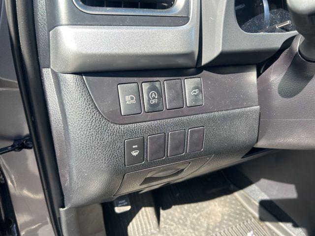 used 2019 Toyota Highlander car, priced at $31,875