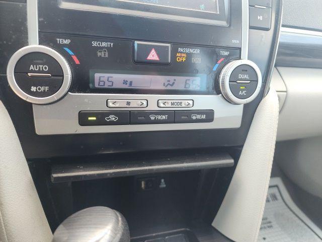 used 2014 Toyota Camry Hybrid car, priced at $14,300