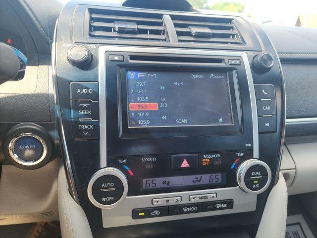 used 2014 Toyota Camry Hybrid car, priced at $14,300