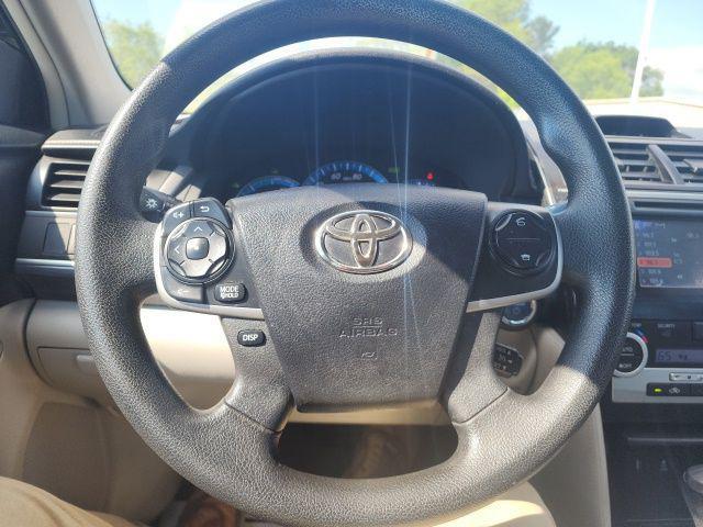 used 2014 Toyota Camry Hybrid car, priced at $14,300