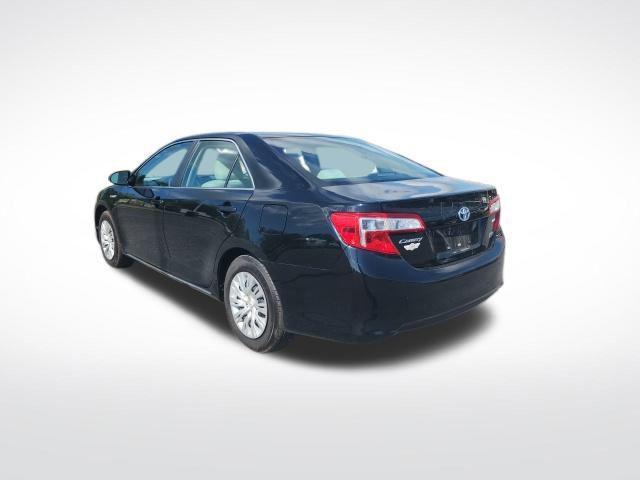used 2014 Toyota Camry Hybrid car, priced at $14,300