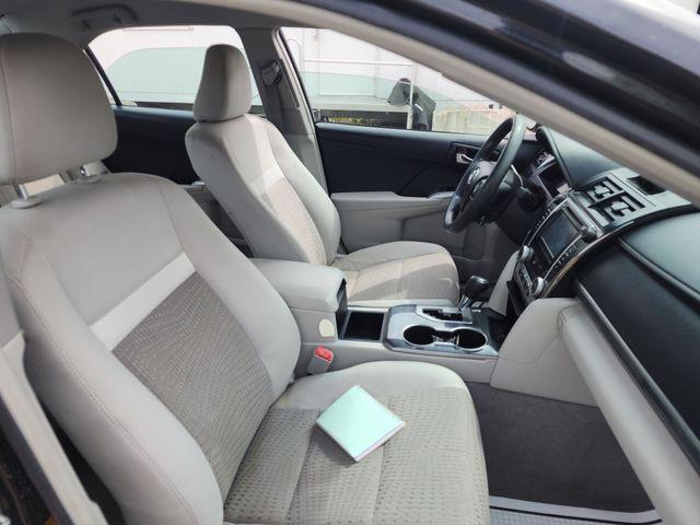 used 2014 Toyota Camry Hybrid car, priced at $14,300