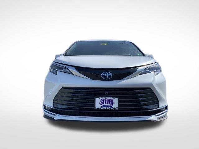new 2025 Toyota Sienna car, priced at $63,092
