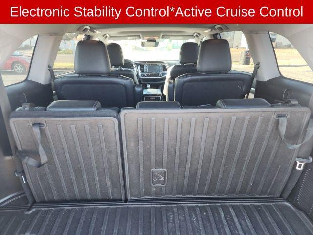 used 2018 Toyota Highlander car, priced at $22,100