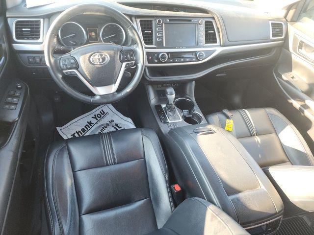 used 2018 Toyota Highlander car, priced at $22,100