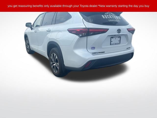 used 2022 Toyota Highlander car, priced at $39,350