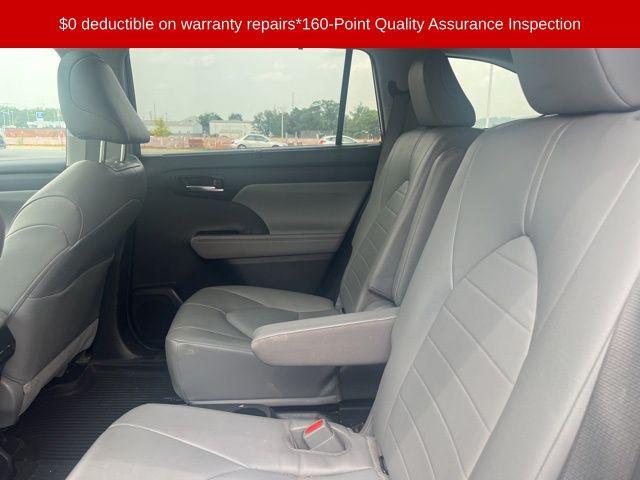 used 2022 Toyota Highlander car, priced at $39,350