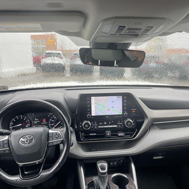 used 2021 Toyota Highlander car, priced at $35,645