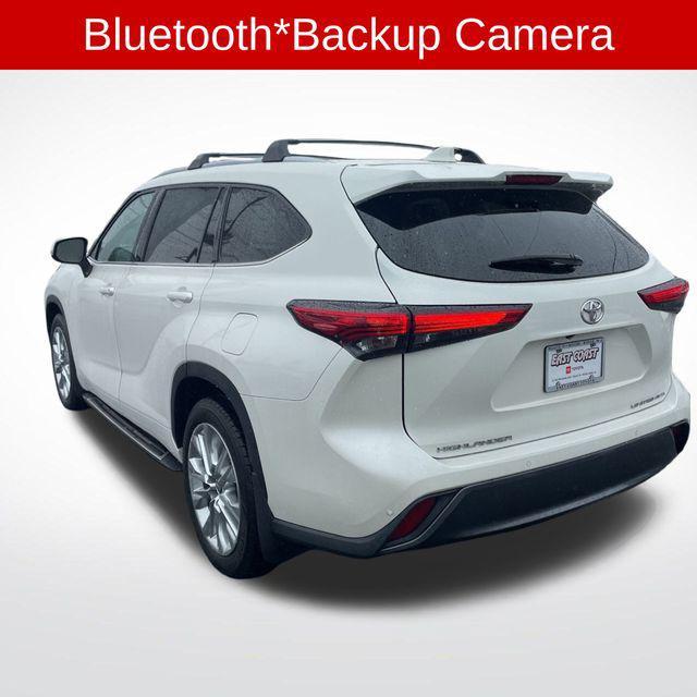 used 2021 Toyota Highlander car, priced at $35,645